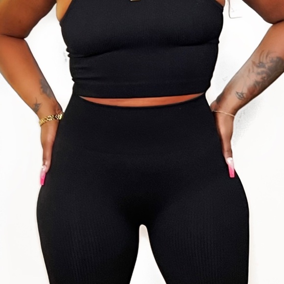 The Raya Ribbed Biker Shorts - Black - Picture 3 of 3